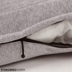 51 Degrees North Sweater Boxpillow -Hondenbenodigdheden Winkel 51 degrees north sweater boxpillow 209222 1000 none